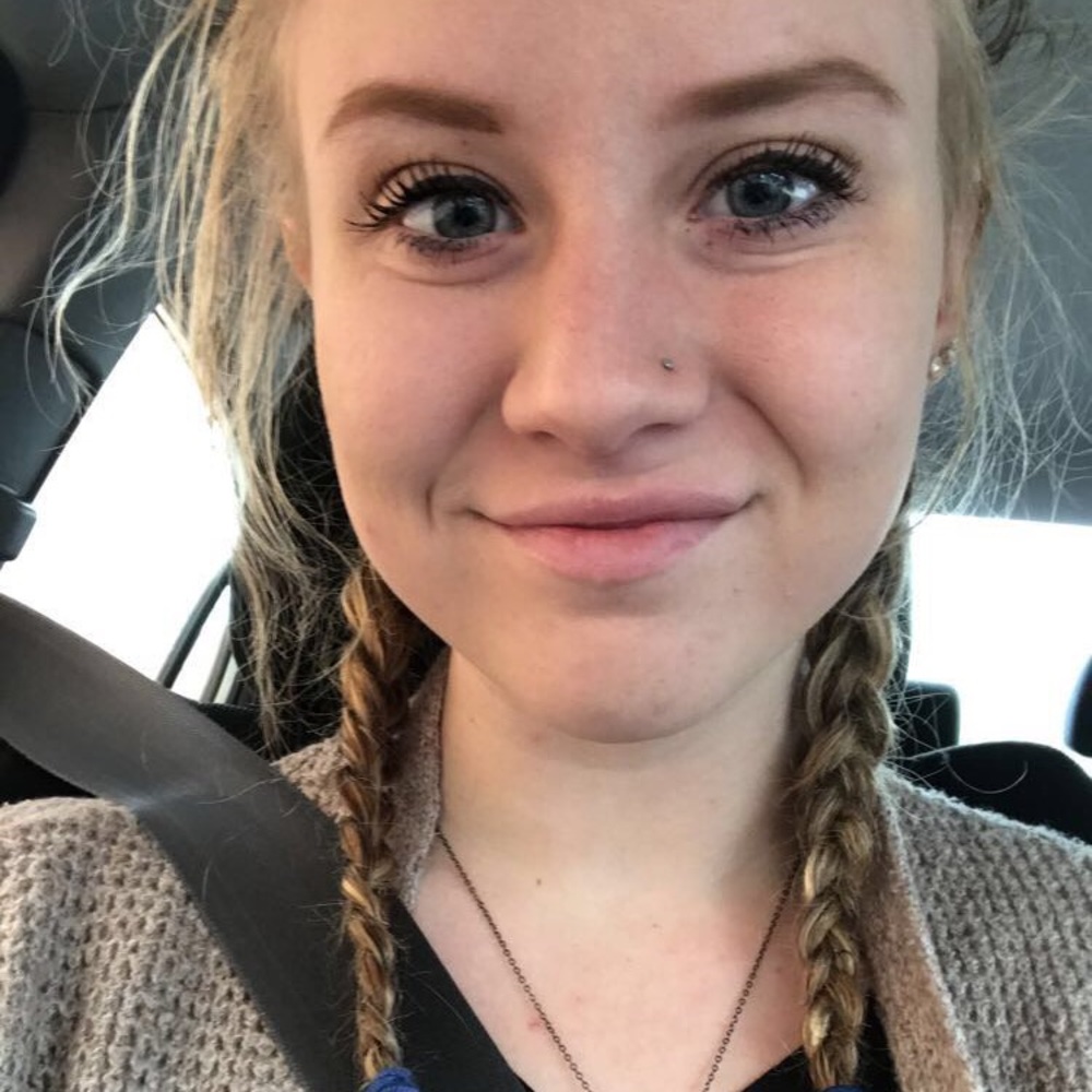 Meet your Posher, Abby